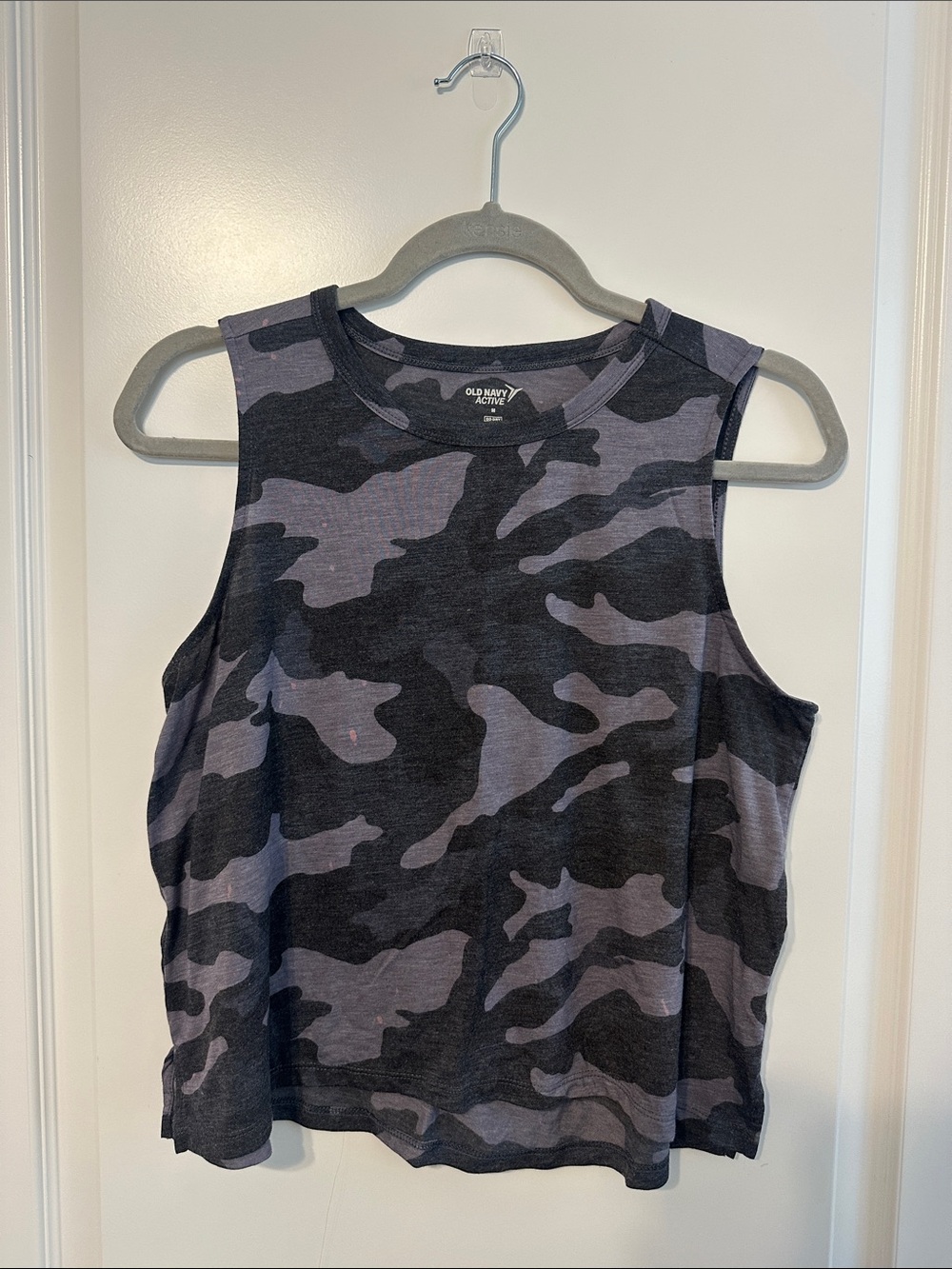 Old Navy Black & Gray Camo Muscle Tee